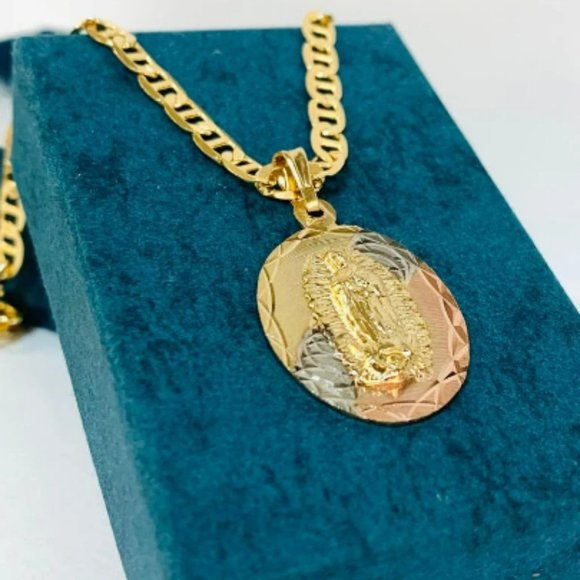 Virgen de Guadalupe Necklace Pendant Mariner Link Chain 20" for Womens in Gold F - Picture 6 of 7
